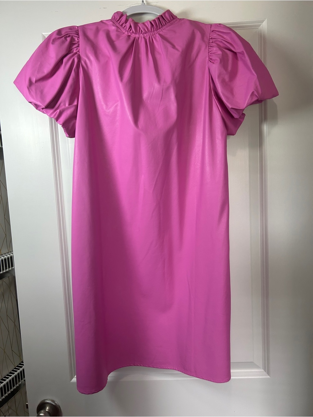 entro Fuchsia Pink Puff Sleeve Shift Dress - Picture 6 of 6